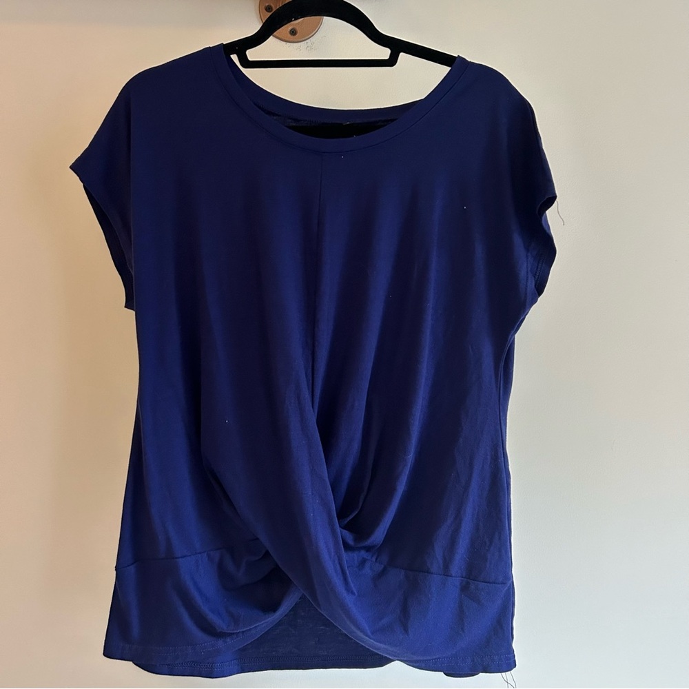 navy amazon tshirt; size: L